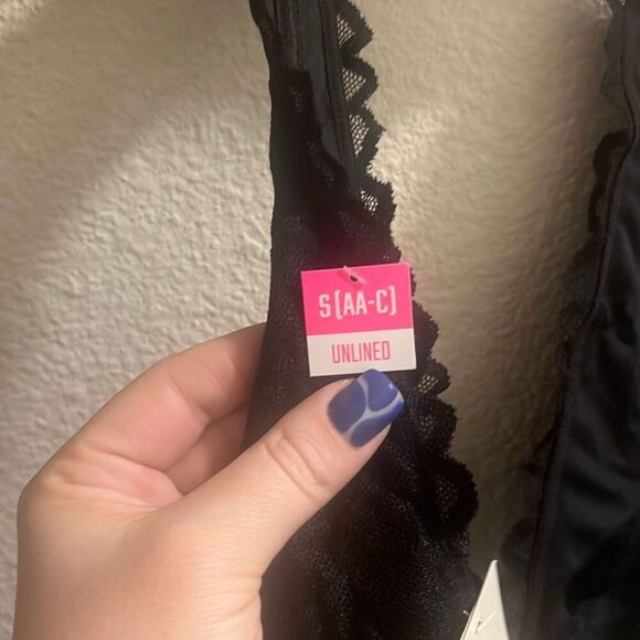 ✨PINK Victoria's Secret Black  Unlined Date Floral Lace Halter Sz S Bralette✨ - Picture 6 of 7